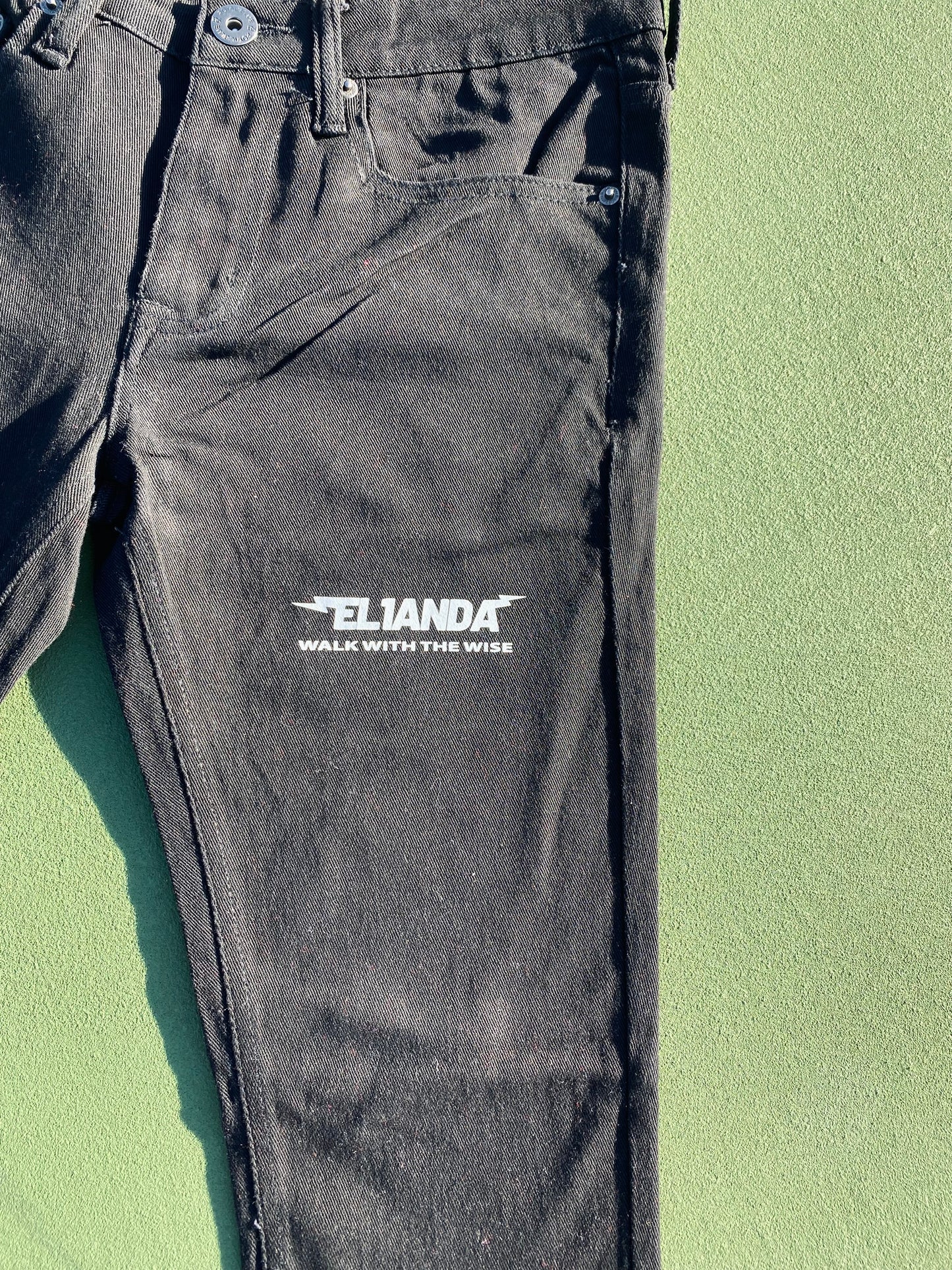 EL1ANDA BLACK DENIM